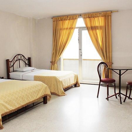 Hotel Normandia Медельїн Екстер'єр фото