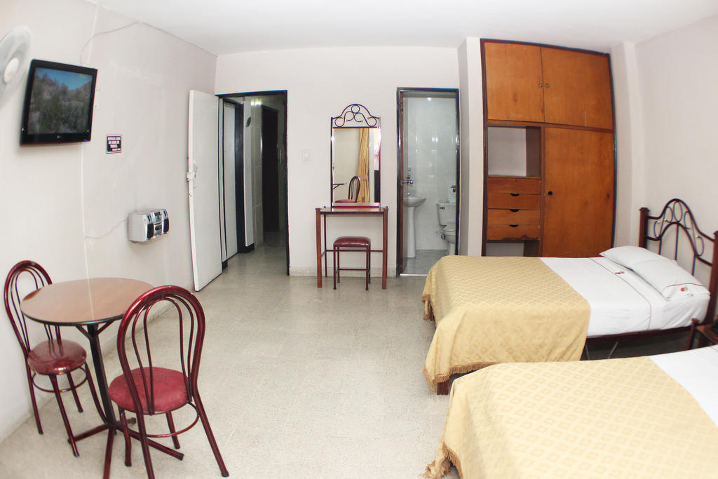 Hotel Normandia Медельїн Номер фото